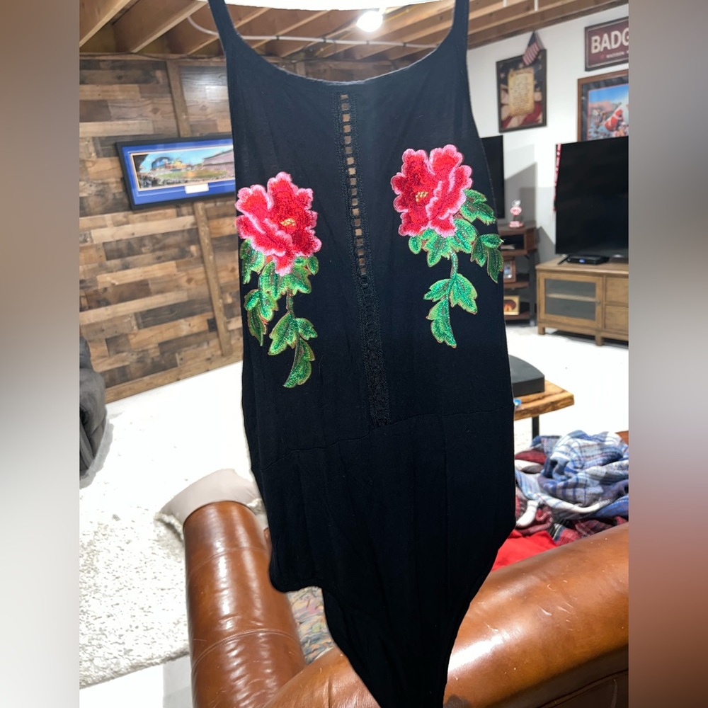Rose appliqué bodysuit
